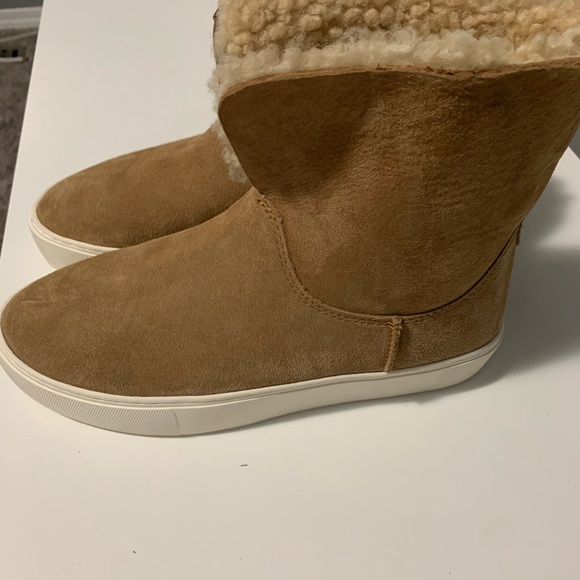 UGG boots - Picture 4 of 5